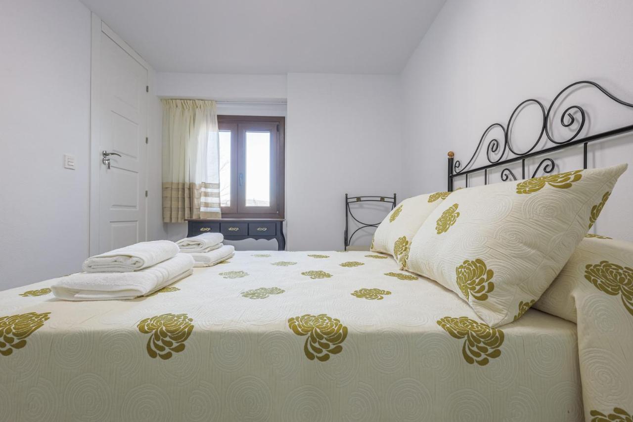 Fantastica Casa De 3 Bedroom Y 3 Banos - Casa De Relax- Montefrío Extérieur photo